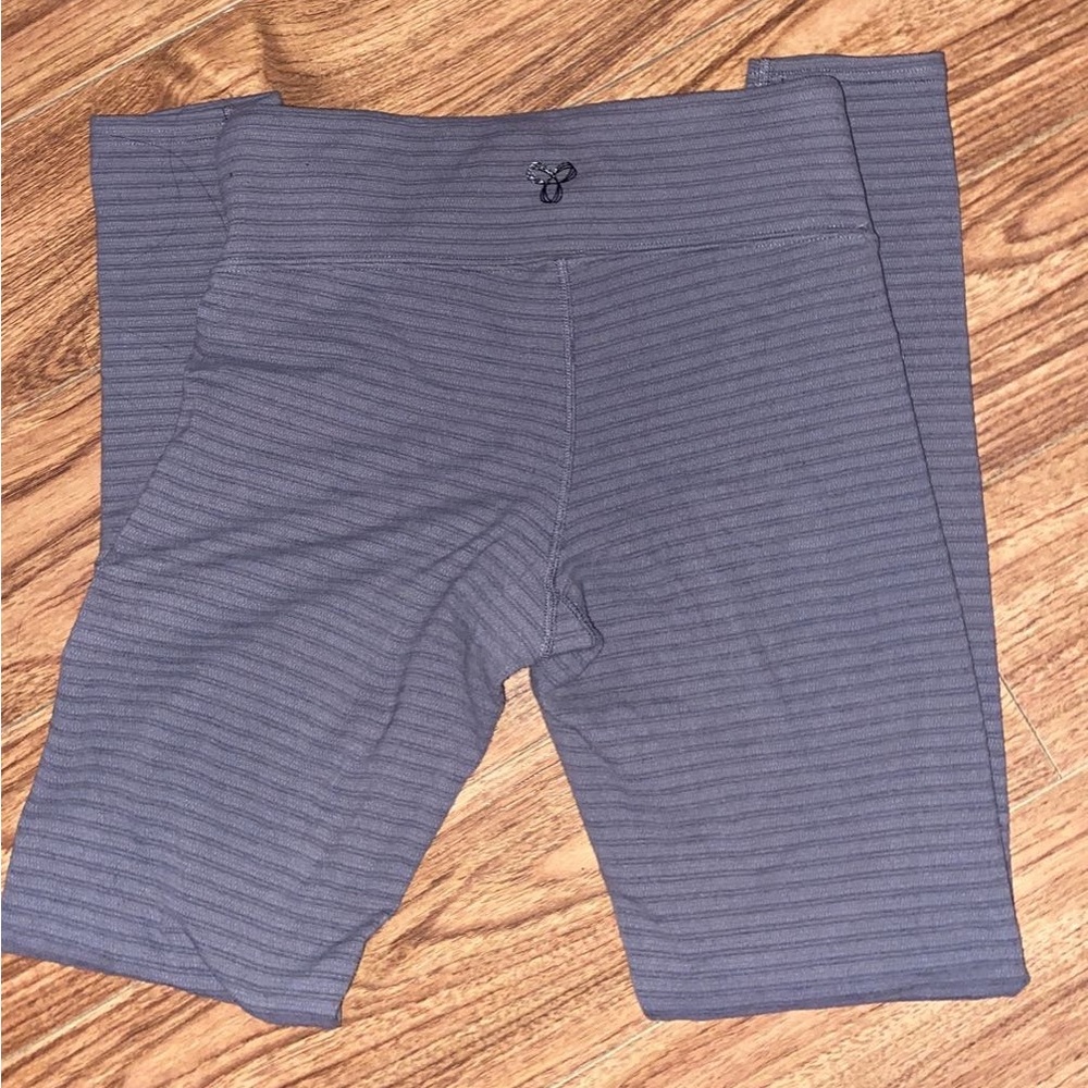 TNA / Aritzia grey leggings